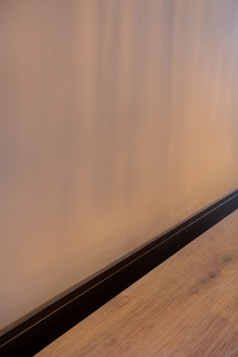 [AT.2324] ZOCALO DE EPS EXTRA LINE 100mm x 2.50m NEGRO MATE